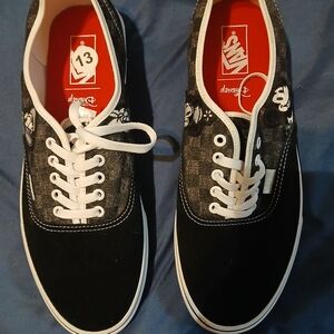 Vans Men's Black and White Sneakers  Disney 100 Year Anniversary Edition